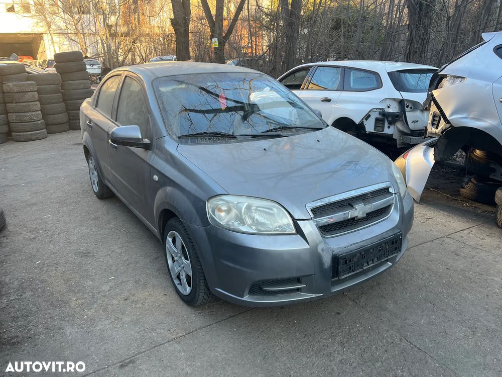 Dezmembrez Chevrolet Aveo gri inchis 1,4 16v 112.000 km 69KW F14D3 - 2