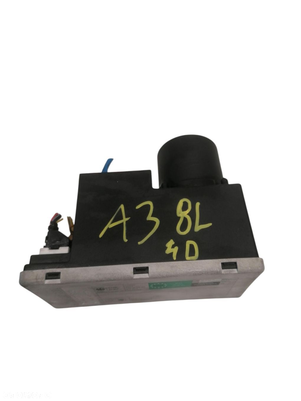 POMPKA ZAMKA CENTRALNEGO AUDI A3 8L LIFT 8D0862257B - 1