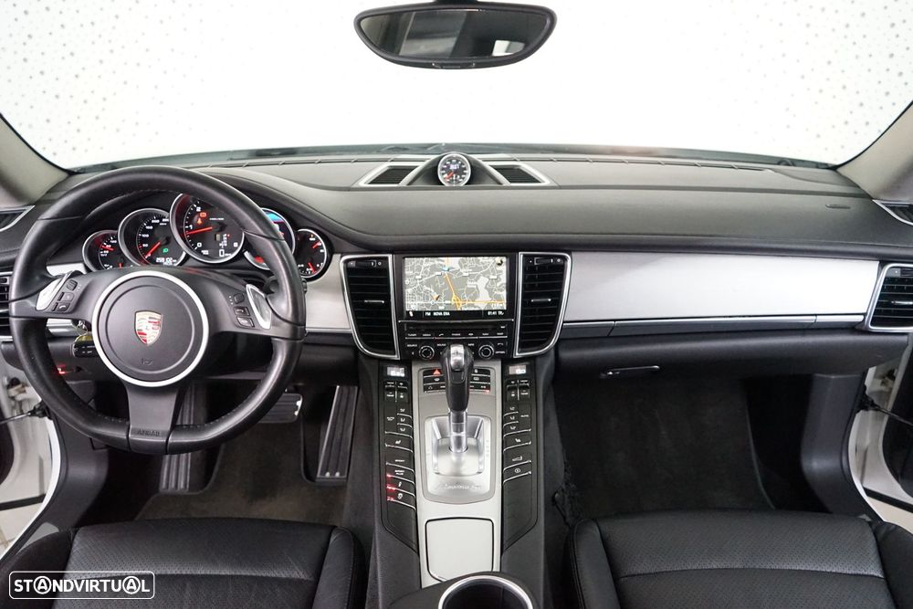 Porsche Panamera Platinum Edition - 34