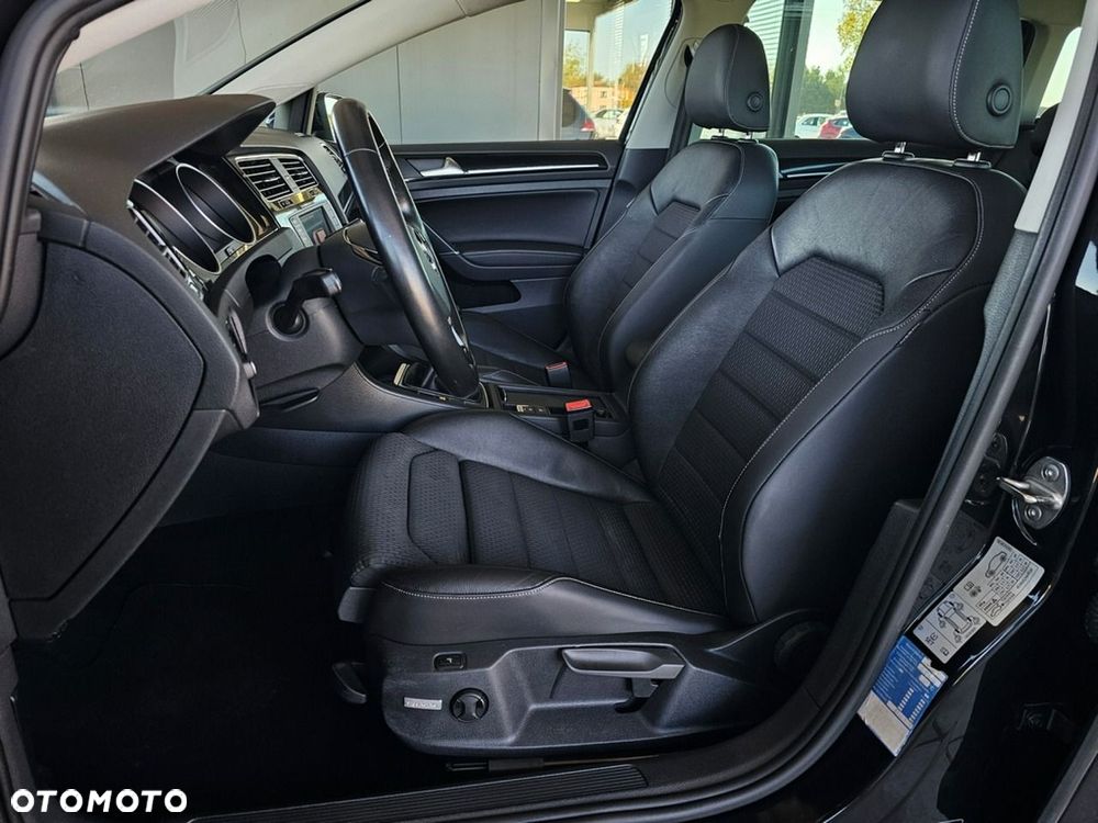 Volkswagen Golf Variant - 29