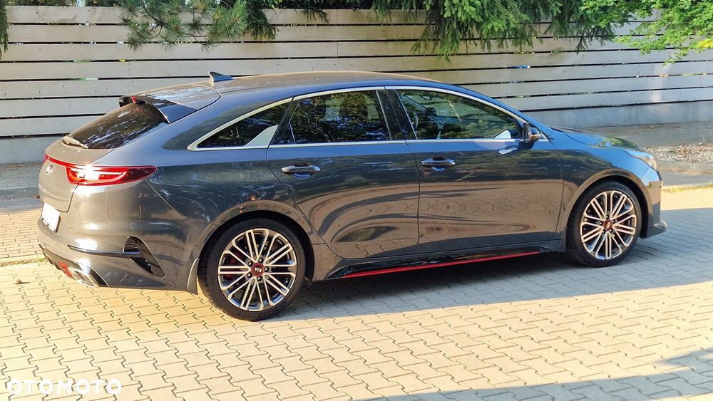 Kia ProCeed - 16
