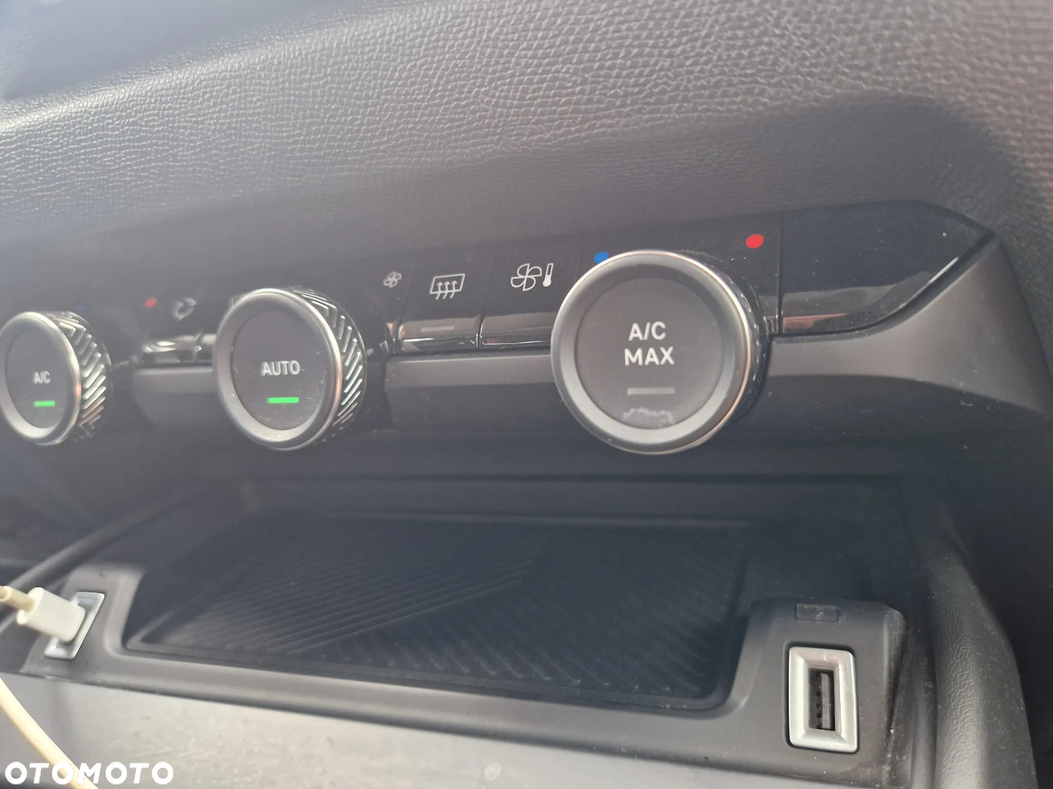 Citroën C4 1.5 BlueHDi Shine S&S - 33