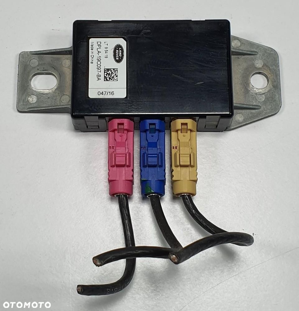 WZMACNIACZ ANTENY LAND ROVER DISCOVERY SPORT L550 - 1