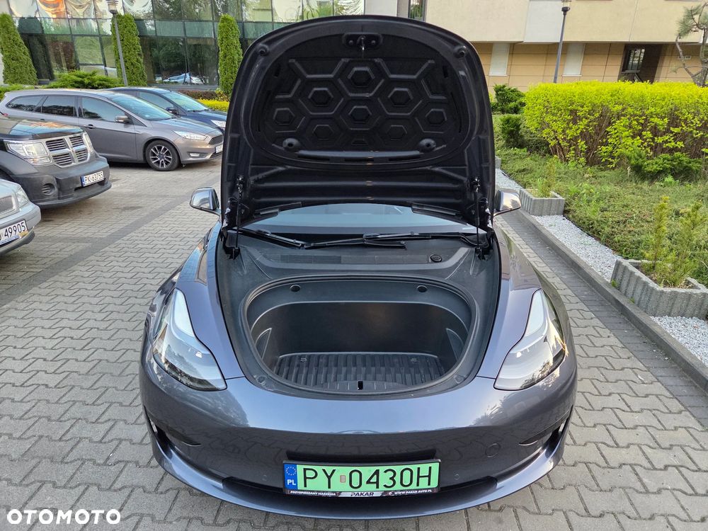 Tesla Model 3 Standard Reichweite Plus Hinterradantrieb - 25