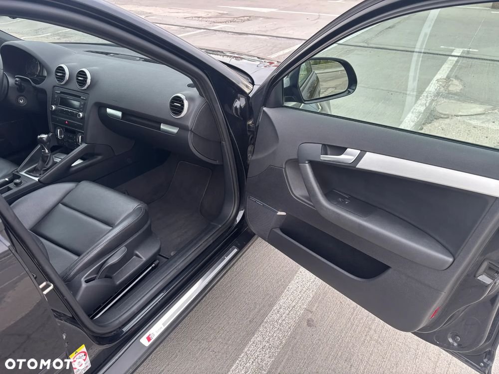 Audi A3 Sportback 2.0 TDI DPF S line Sportpaket - 11