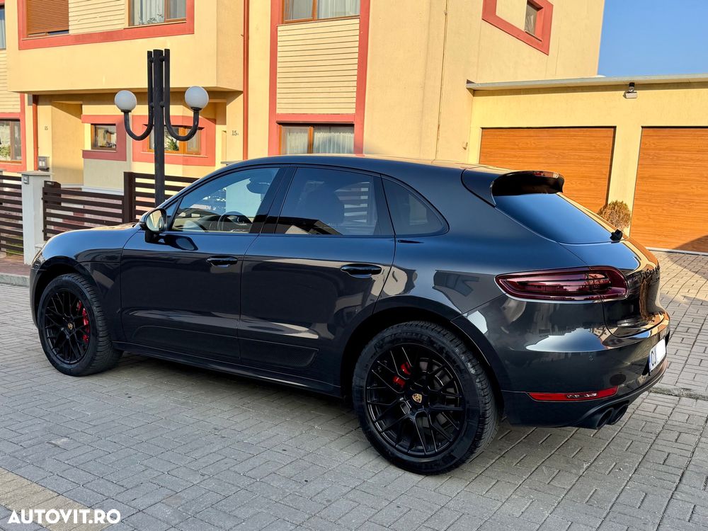 Porsche Macan GTS PDK - 2