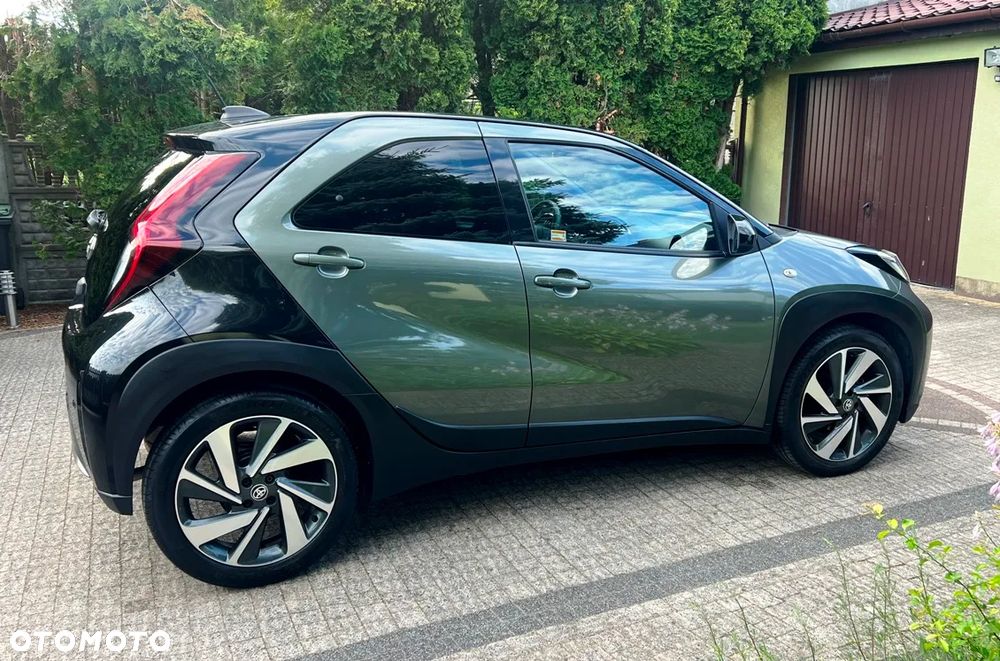 Toyota Aygo X 1.0 VVT-i Executive CVT - 10
