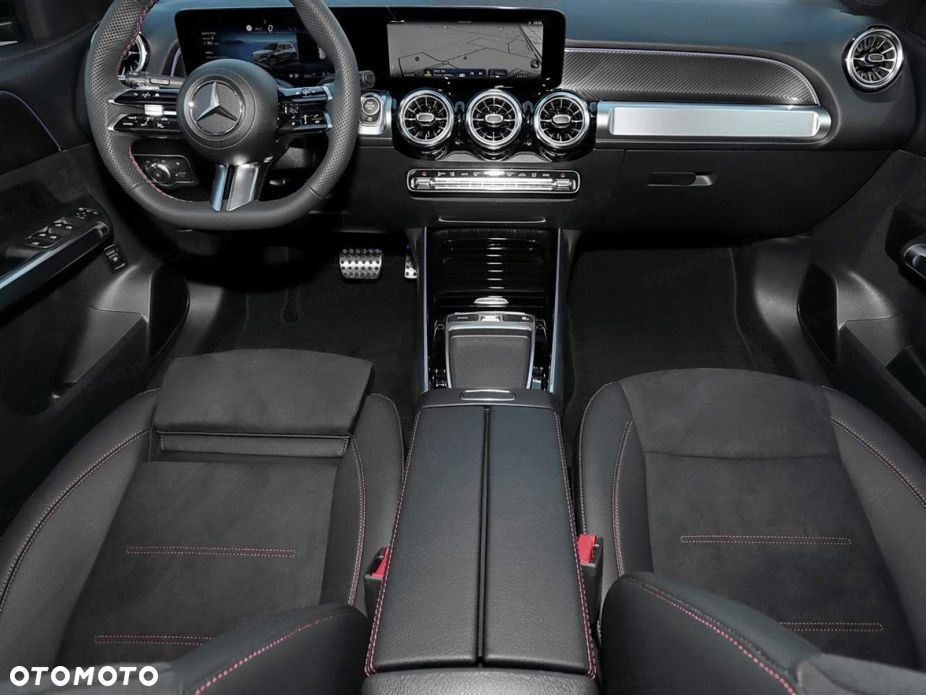 Mercedes-Benz GLB 200 AMG Line 7G-DCT - 9
