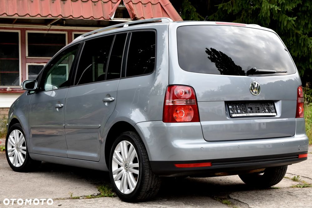 Volkswagen Touran 1.4 TSI DSG Conceptline - 6