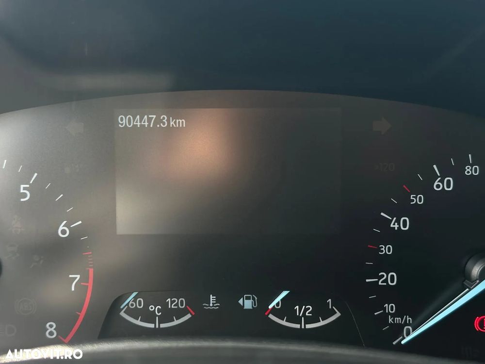 Ford Focus 1.0 EcoBoost MHEV Titanium X - 36