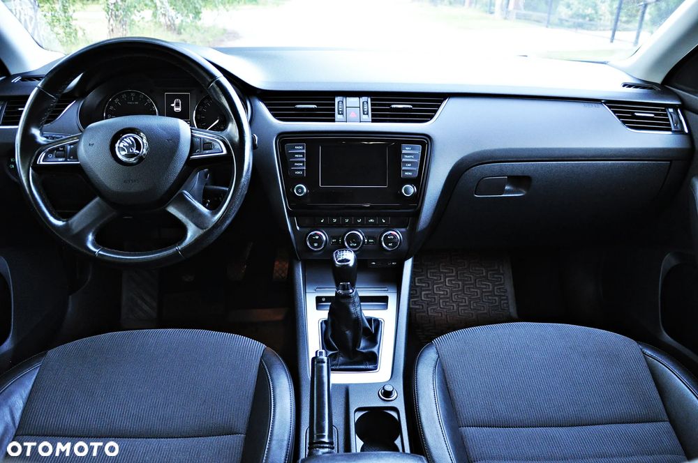 Skoda Octavia 2.0 TDI Premium Edition - 14