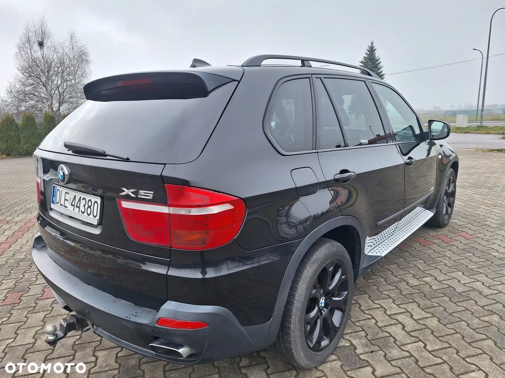 BMW X5 4.8i xDrive - 6