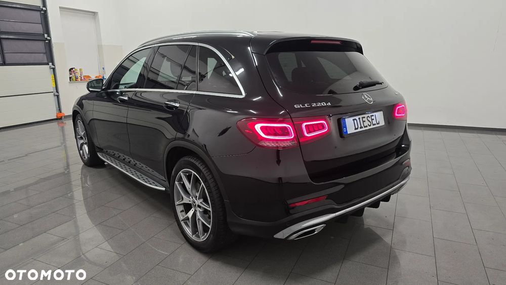 Mercedes-Benz GLC 220 d 4Matic 9G-TRONIC AMG Line Plus - 4