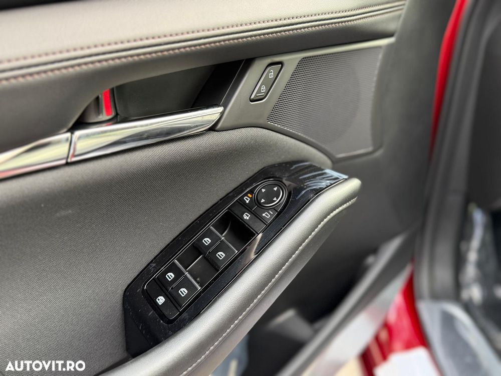 Mazda 3 e-SKYACTIV-X 186 M HYBRID CENTRE-LINE - 17