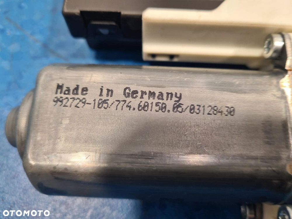 VOLKSWAGEN GOLF VI SILNICZEK SZYBY PRZÓD PRAWY 1K0959792R CLCA, CBDC - 2