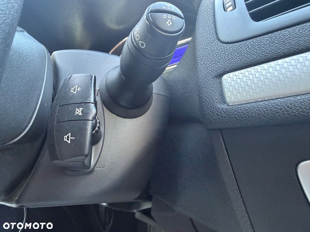 Renault Megane 1.6 16V 110 LIMITED - 24