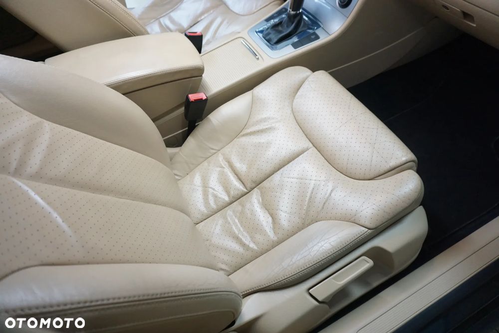 Volkswagen Passat 2.0 TDI DSG Comfortline - 22