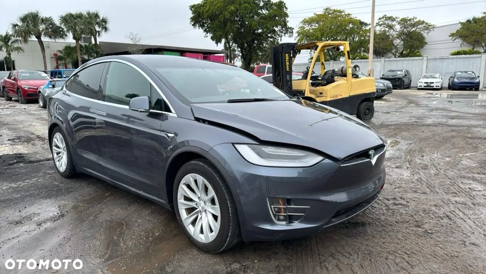 Tesla Model X Long Range Plus - 1