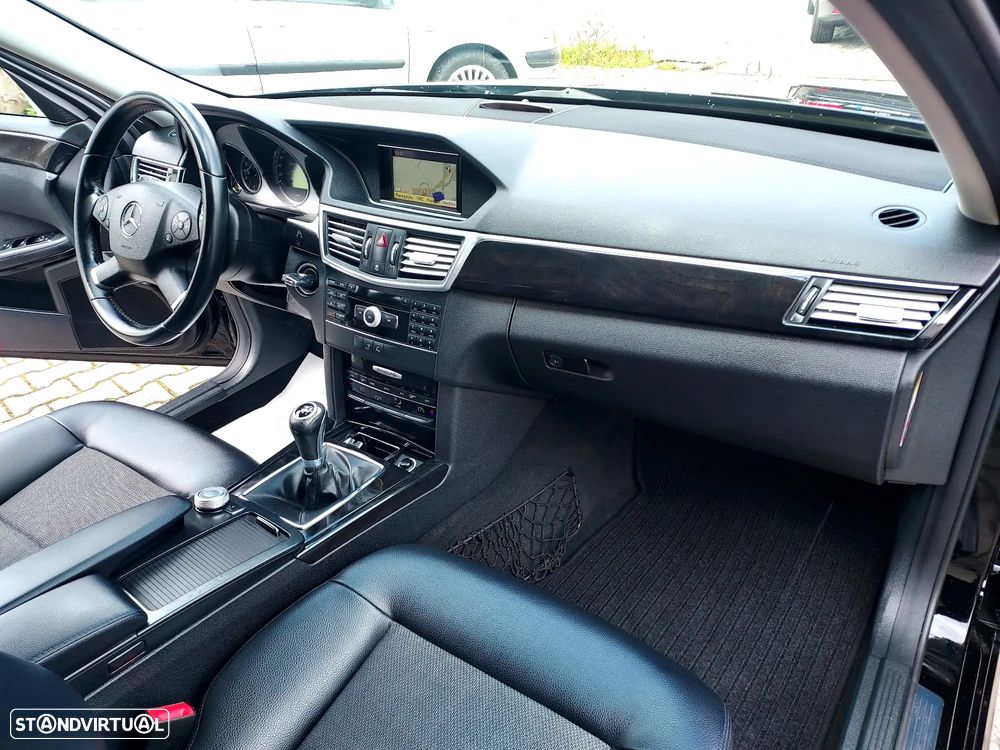 Mercedes-Benz E 250 CDi Avantgarde BlueEfficiency - 12