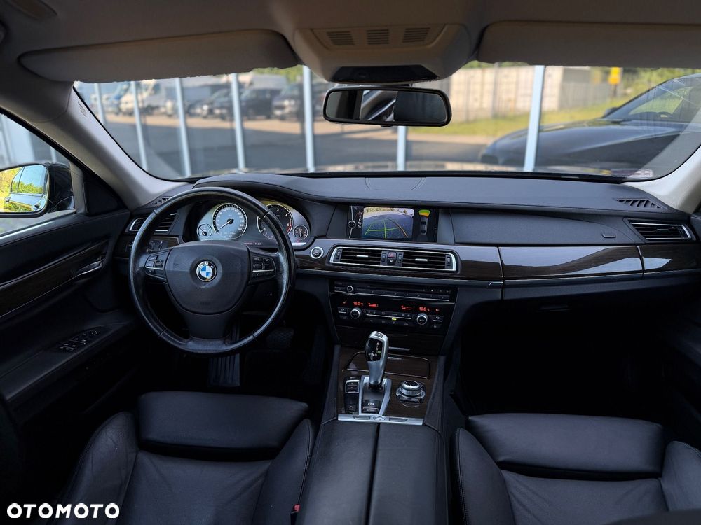 BMW Seria 7 730d - 16