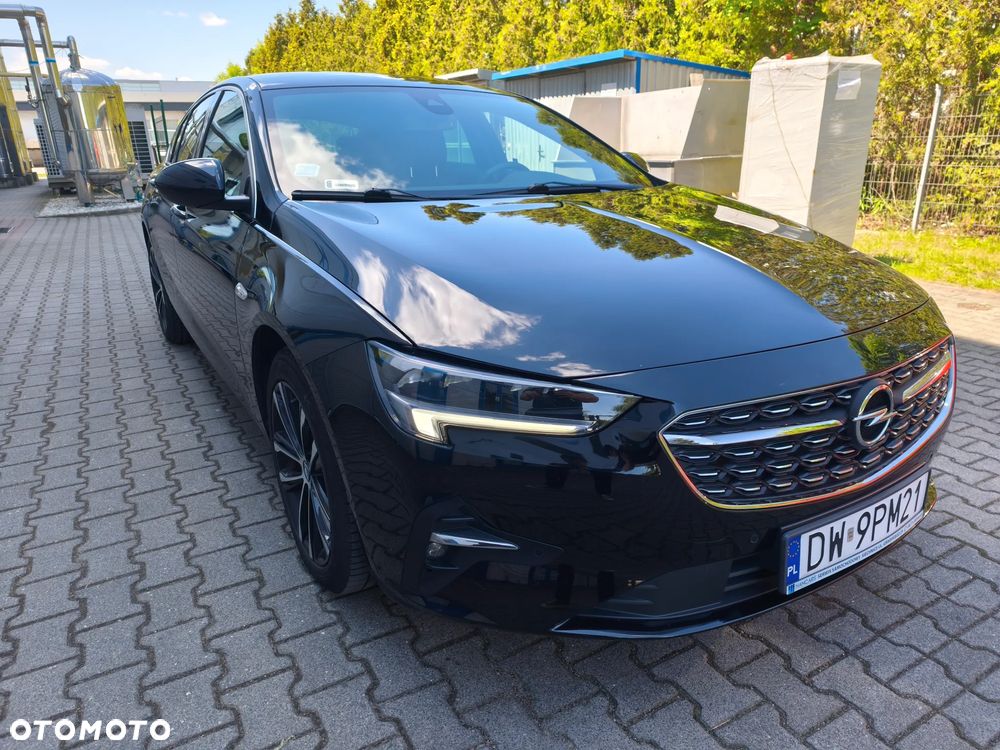 Opel Insignia - 1