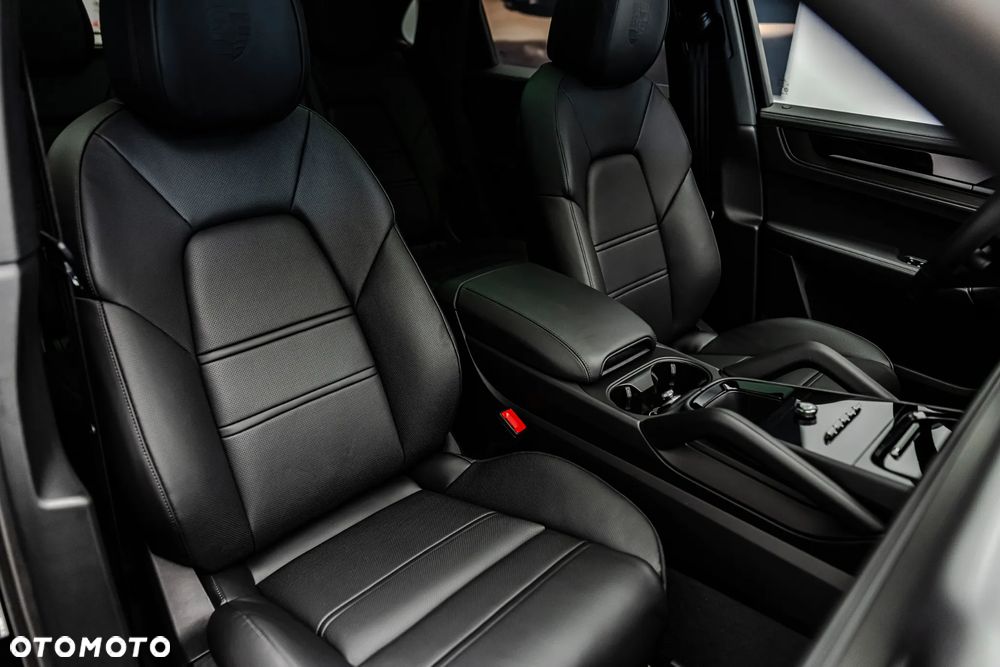Porsche Cayenne E-Hybrid - 15