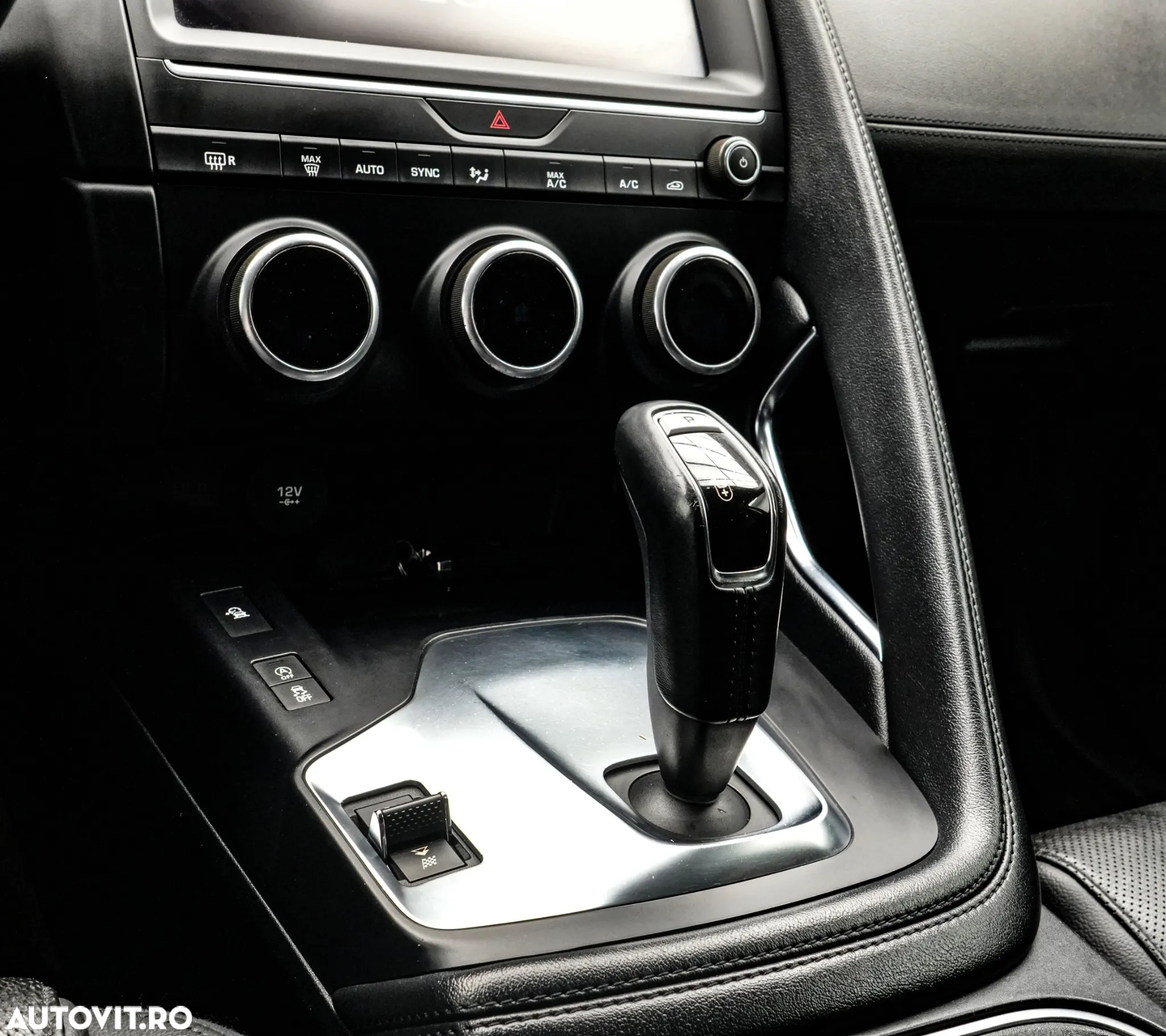 Jaguar E-Pace D150 AWD S - 20