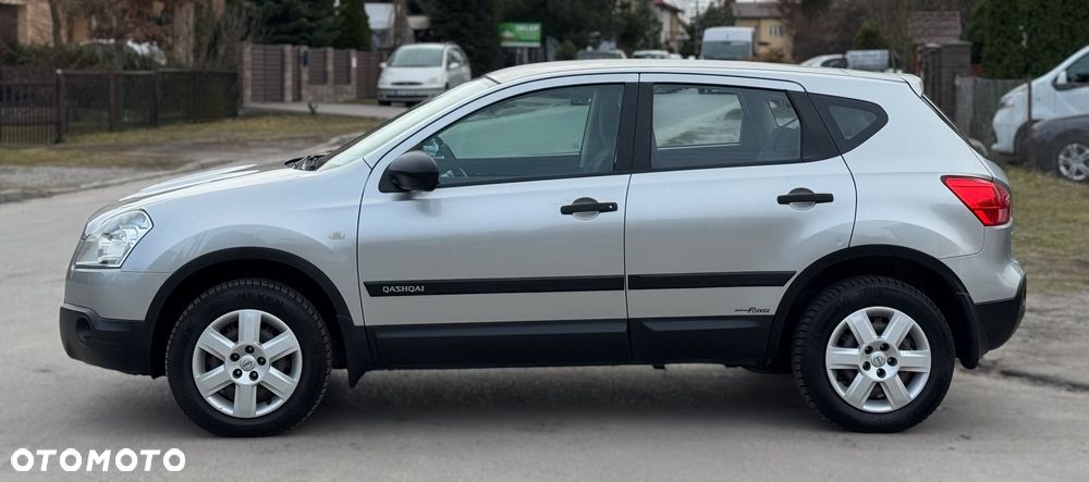 Nissan Qashqai 2.0 4x4 visia - 8