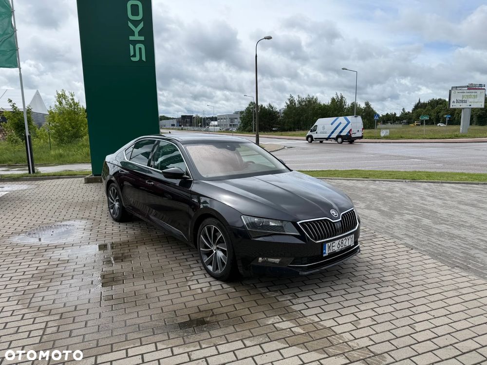 Skoda Superb 2.0 TDI L&K DSG - 2