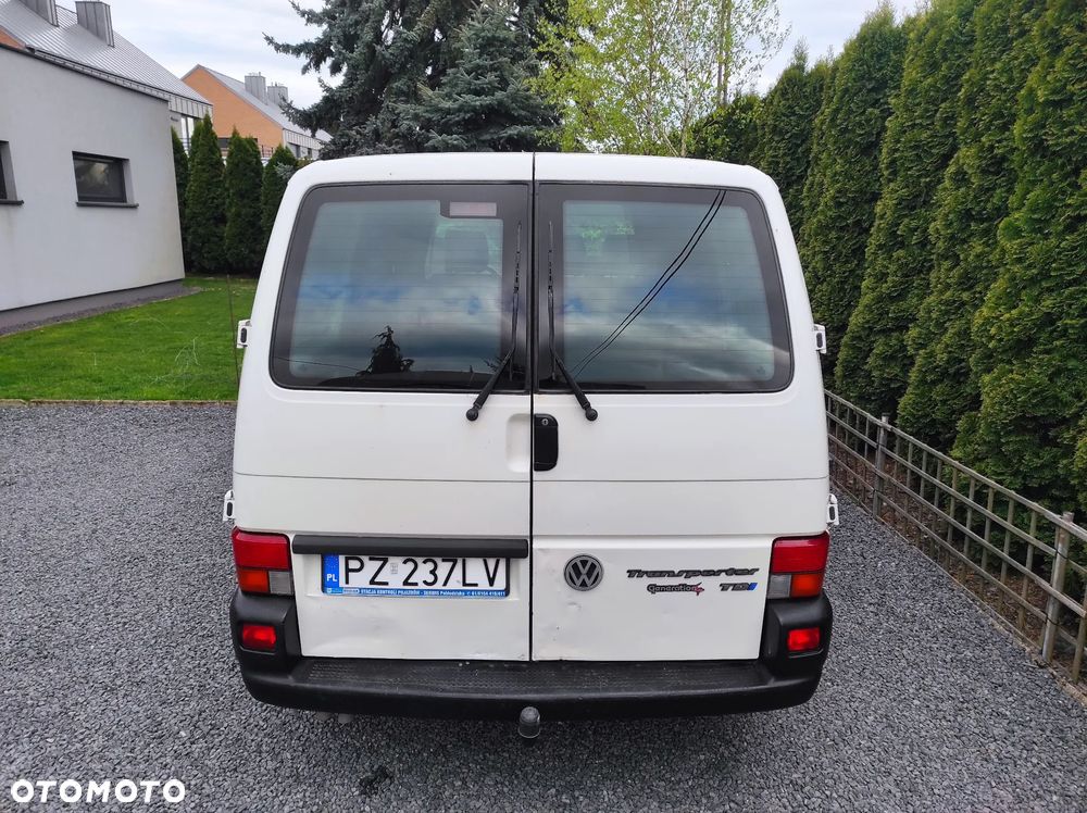 Volkswagen Transporter Escapade - 13