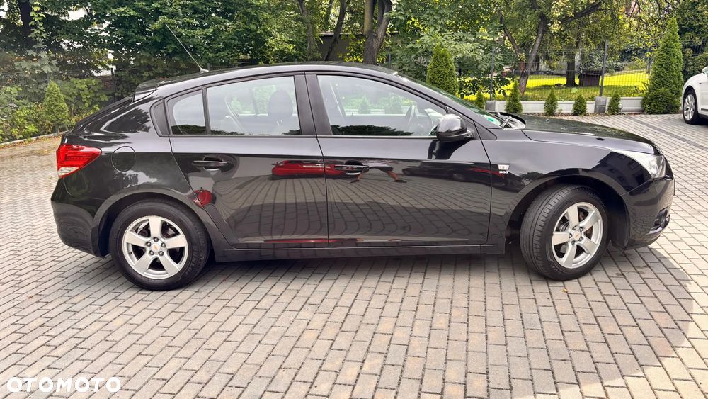 Chevrolet Cruze 1.8 LT - 4