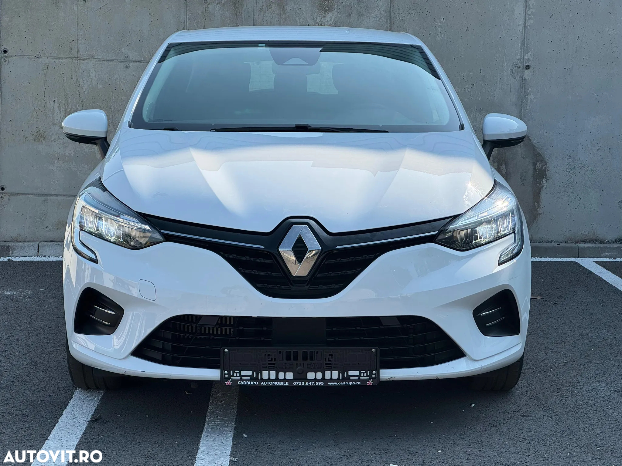 Renault Clio TCe 100 BUSINESS EDITION - 9