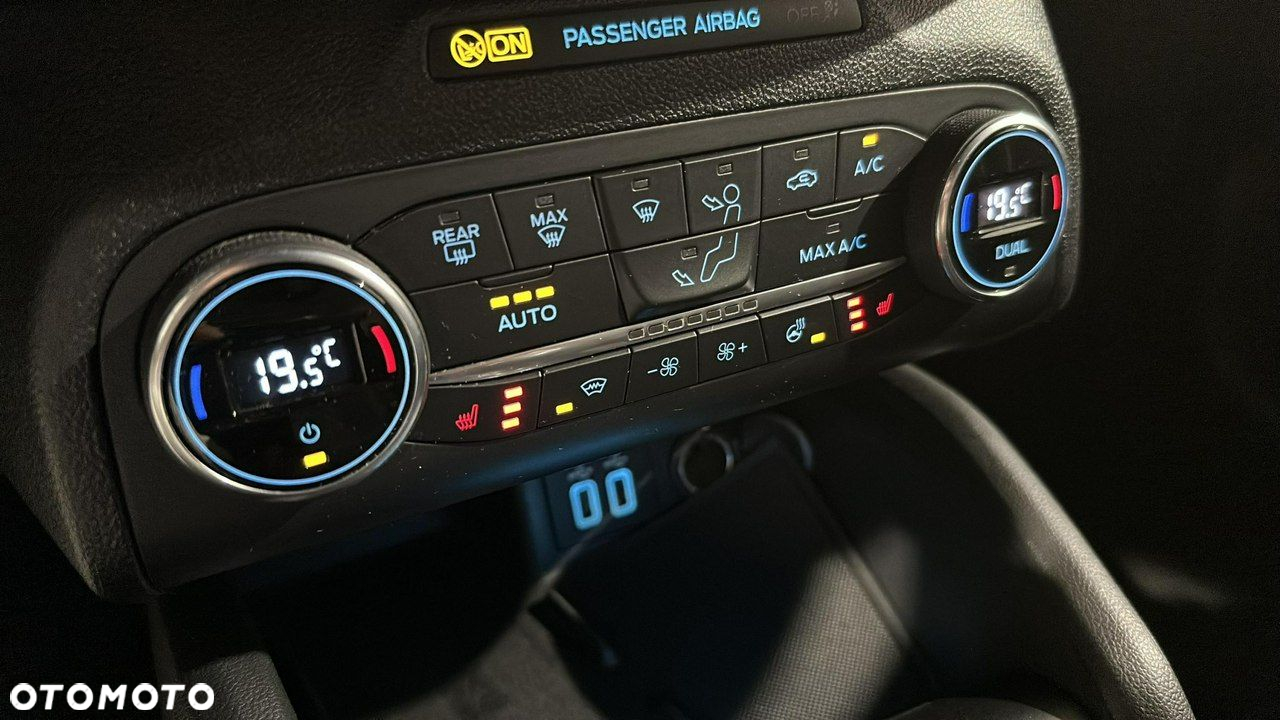 Ford Focus - 19