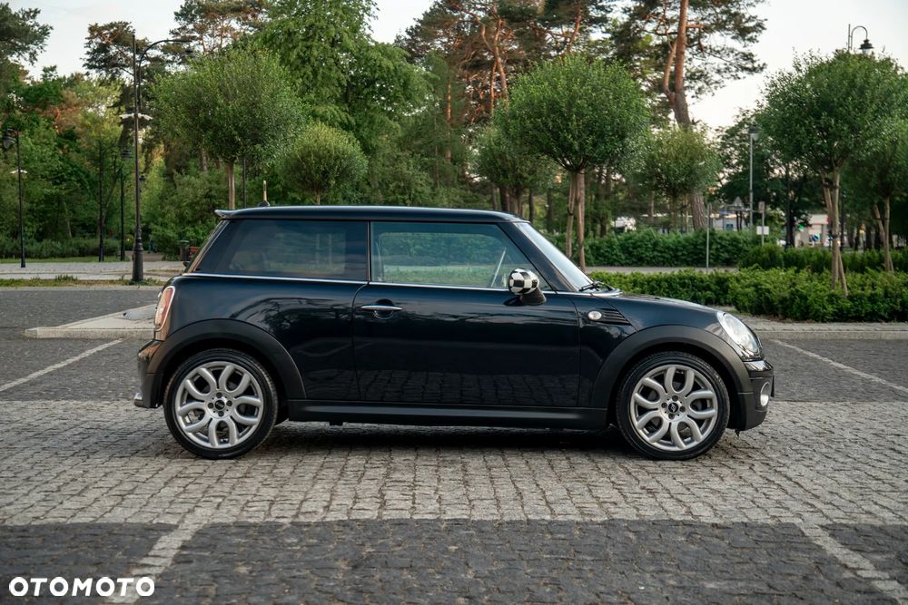 MINI Cooper Standard - 5