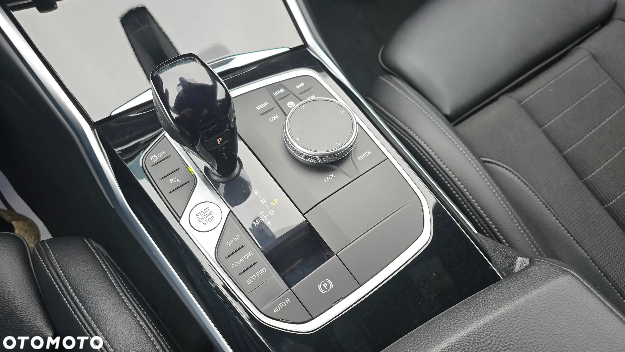 BMW Seria 3 320d Touring Advantage - 10