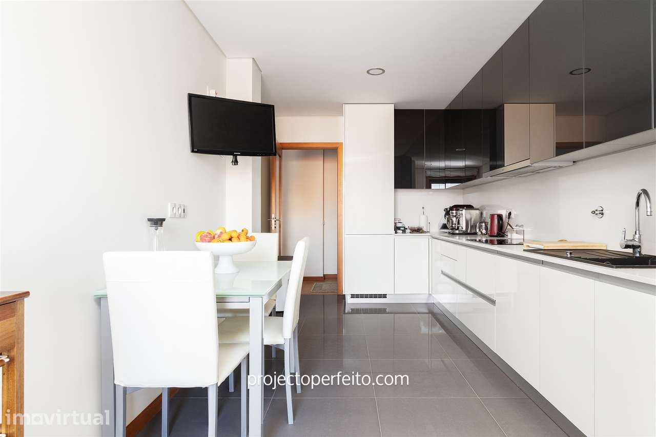 Apartamento T3 DUPLEX Venda em Espinho,Espinho - Grande imagem: 3/25