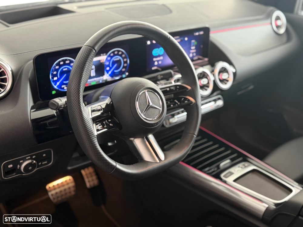 Mercedes-Benz EQA 250+ AMG Line - 2