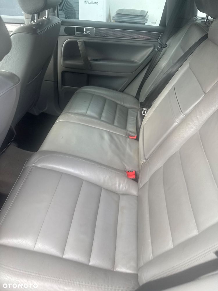 Volkswagen Touareg - 28