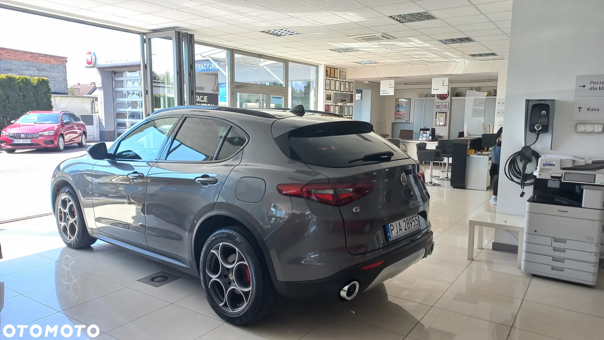 Alfa Romeo Stelvio - 8