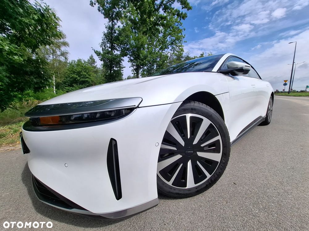 Lucid Air - 9