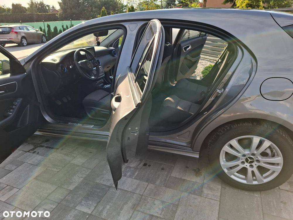 Mercedes-Benz Klasa A 180 CDI BlueEFFICIENCY Edition Style - 26
