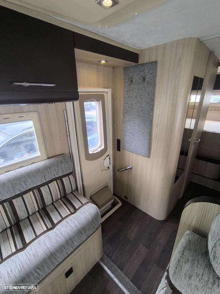 CI International Riviera Garage - 3