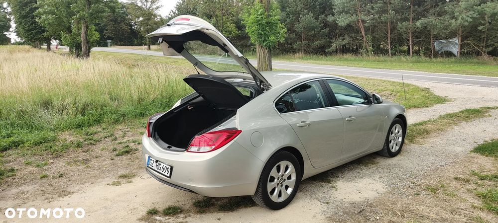 Opel Insignia 1.8 Sport - 18