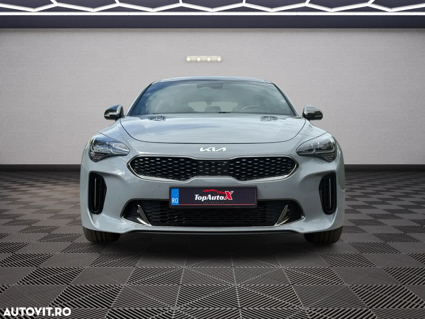 Kia Stinger 3.3 T-GDI AWD OPF GT - 10