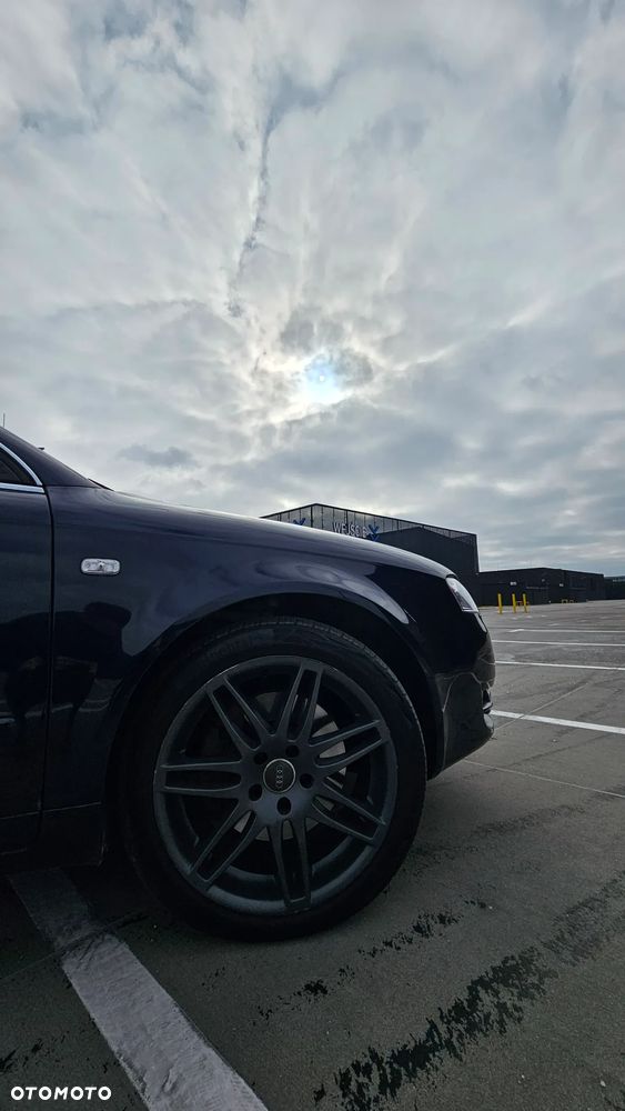 Audi A4 - 4