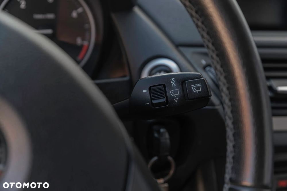 BMW X1 sDrive18d - 37