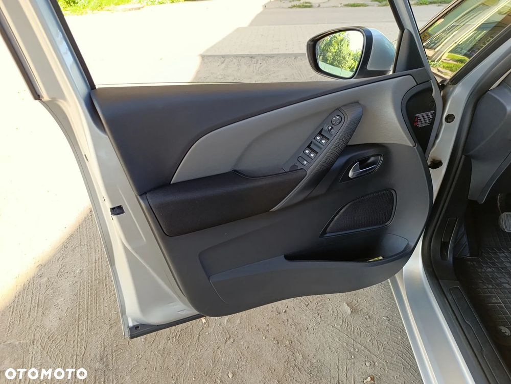Citroën C4 Picasso e-HDi 115 Exclusive - 19