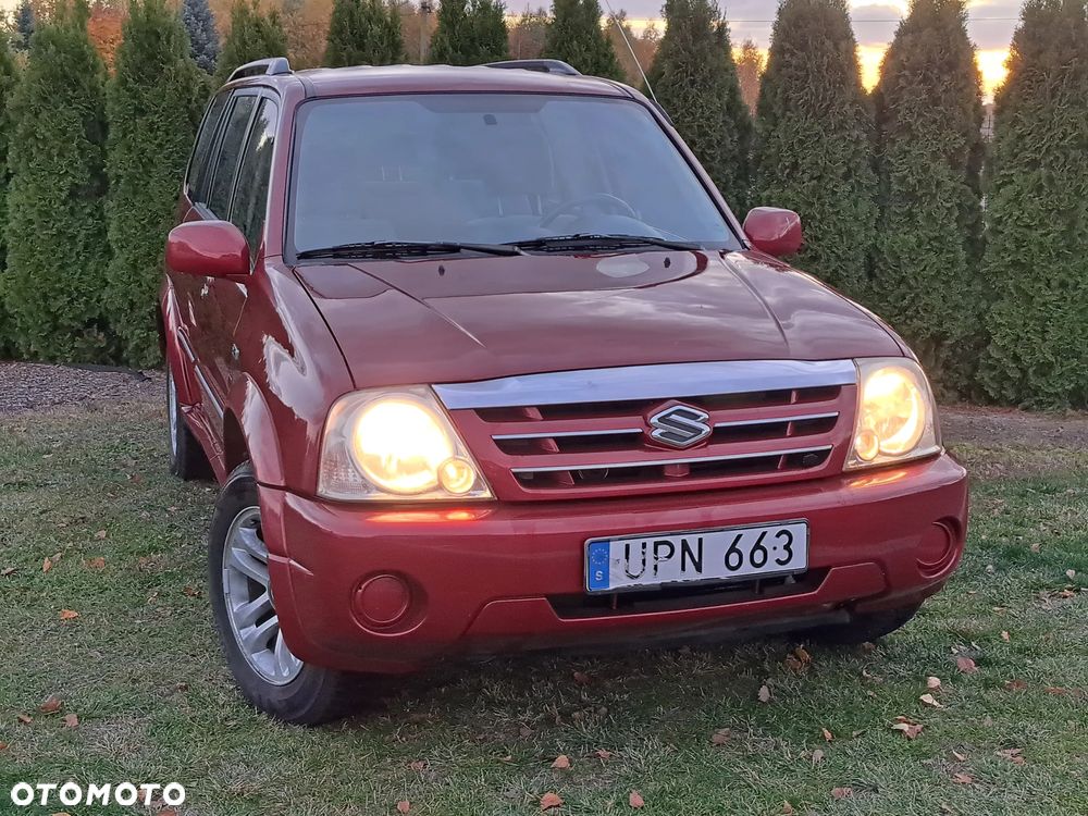Suzuki XL7 - 1