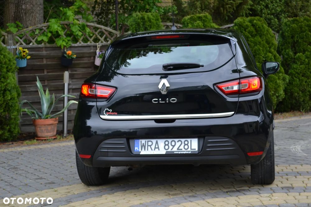 Renault Clio 1.2 16V 75 Limited - 15