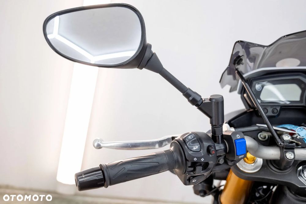 Yamaha FZ8 - 28